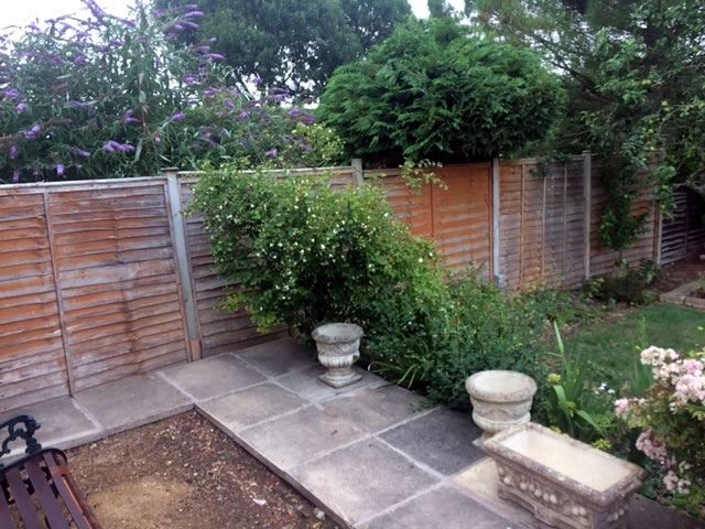 Wantage garden fence